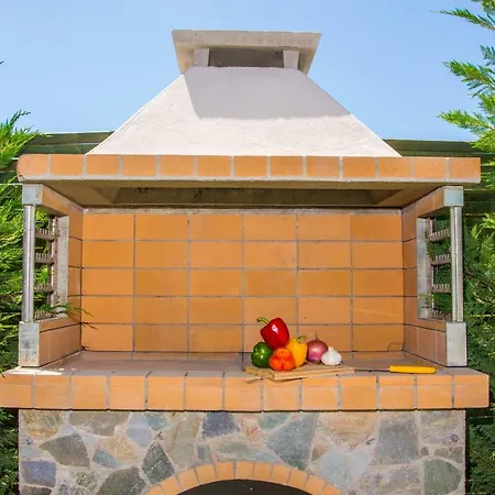 Oasis Βίλα Σορωνή